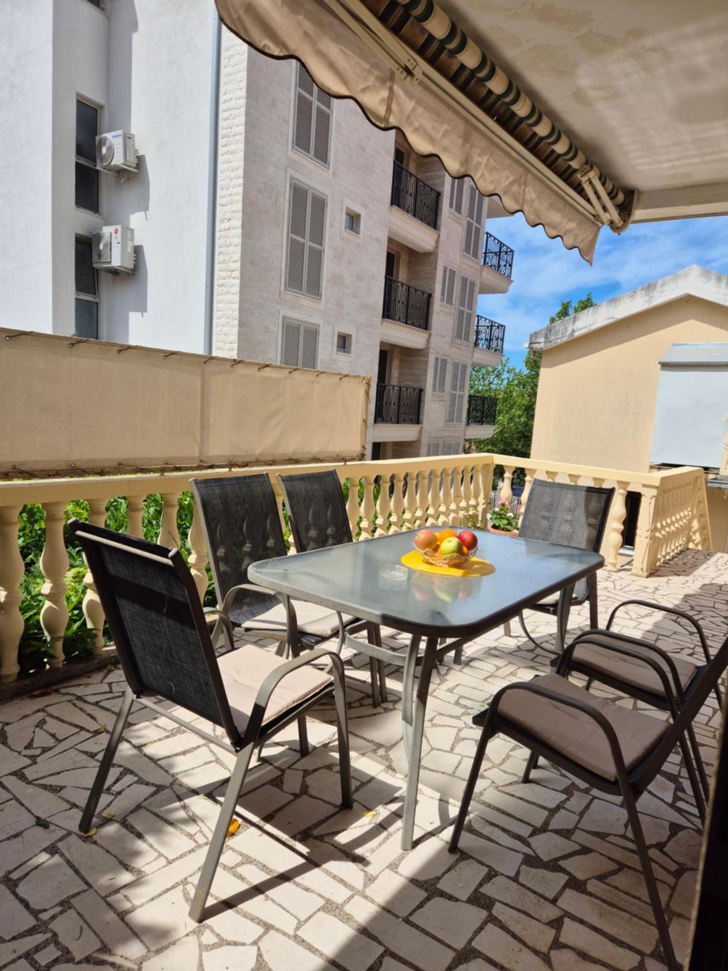Mali Milocer Bay Accommodation スヴェティ・ステファン エクステリア 写真