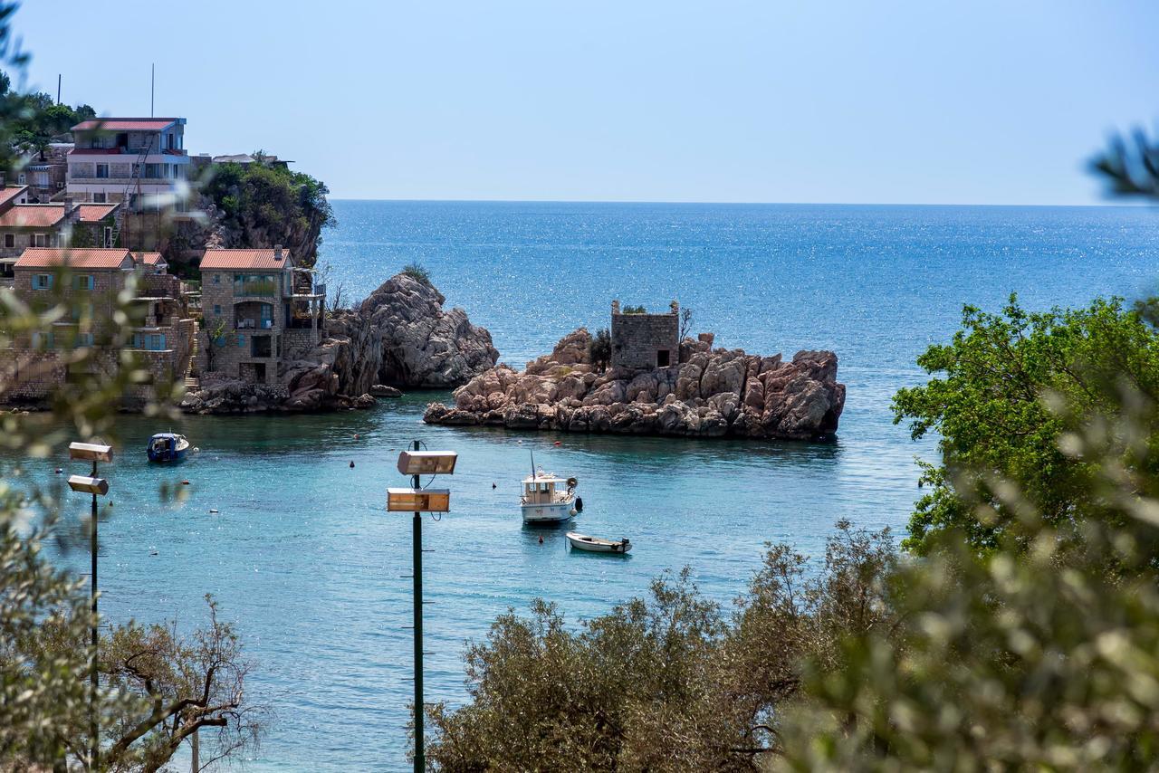 Mali Milocer Bay Accommodation スヴェティ・ステファン エクステリア 写真
