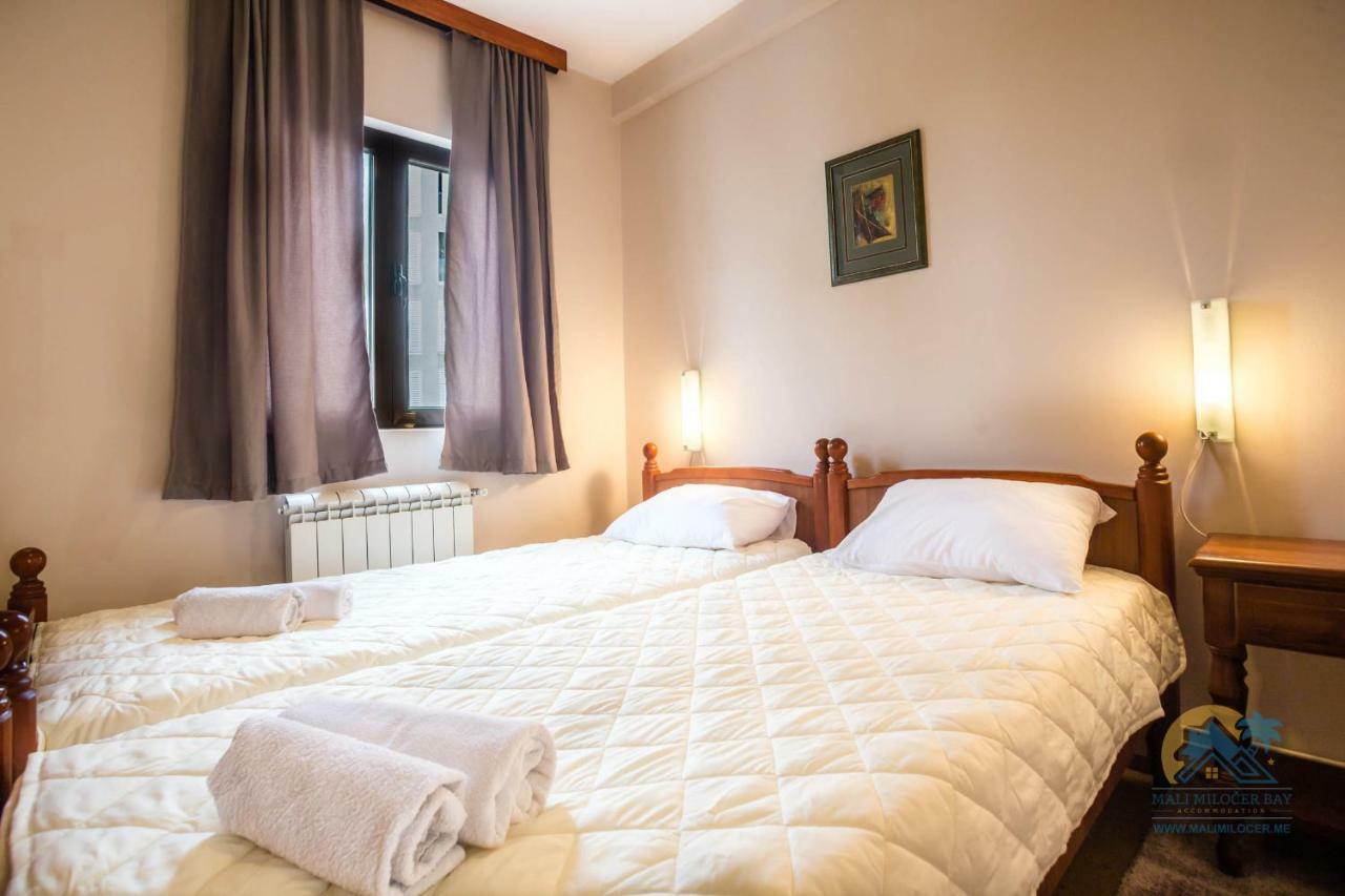 Mali Milocer Bay Accommodation スヴェティ・ステファン エクステリア 写真