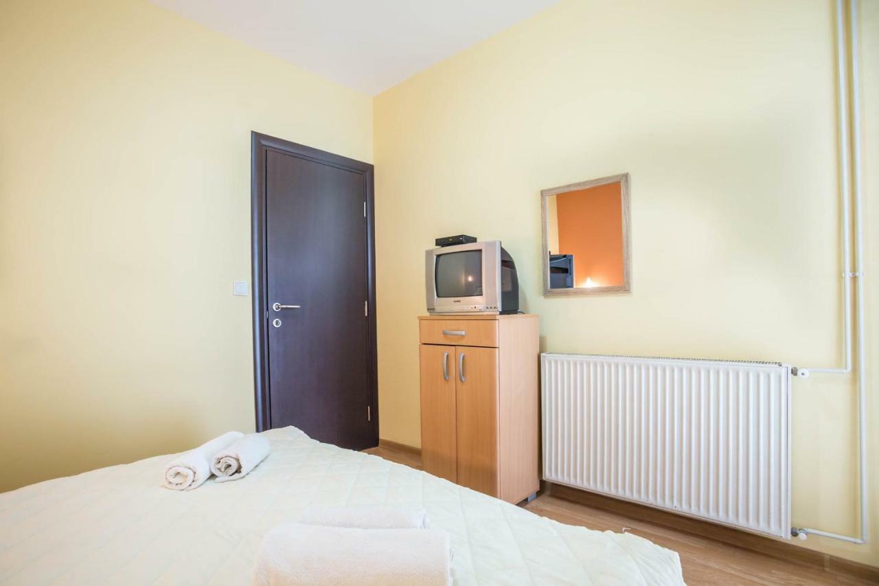 Mali Milocer Bay Accommodation スヴェティ・ステファン エクステリア 写真